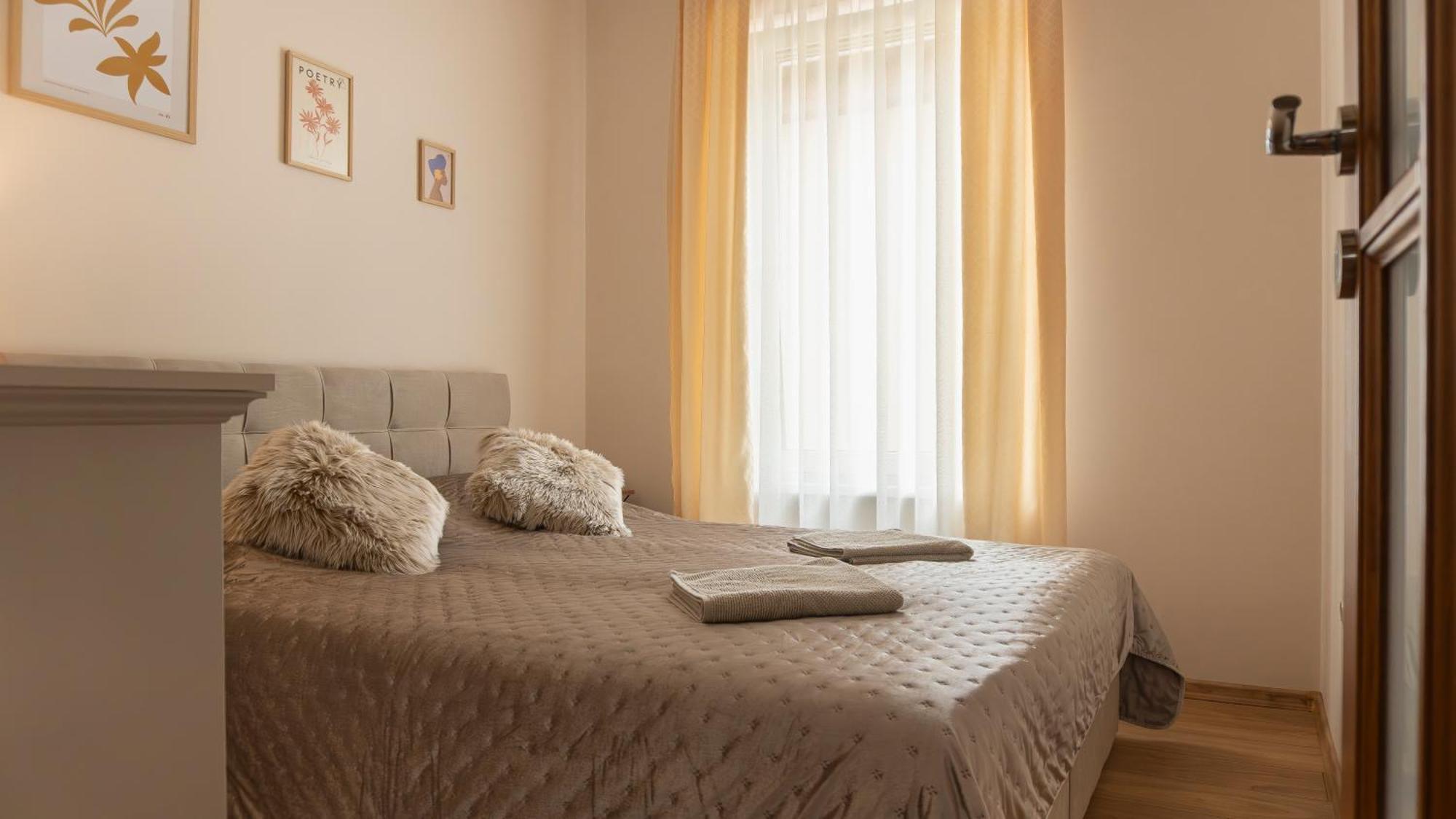 Thermal Irisz Apartman Kiskunhalas Extérieur photo
